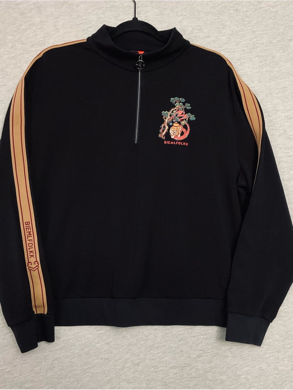 Biemlfdlkk Luxury Men's Half-Zip Track Jacket - Size 110 (US Large/XL)